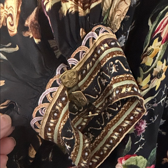 Camilla Friend In Flora Raglan Sleeve Silk - Picture 9 of 15